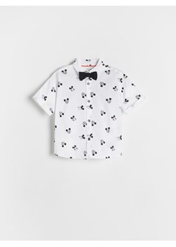 Reserved - Koszula Mickey Mouse z muchą - biały ze sklepu Reserved w kategorii Koszule chłopięce - zdjęcie 186224893