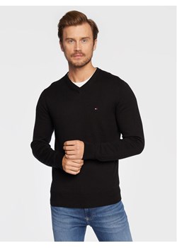 Tommy Hilfiger Sweter Pima MW0MW28047 Czarny Regular Fit ze sklepu MODIVO w kategorii Swetry męskie - zdjęcie 186225944