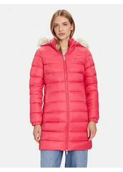 Tommy Jeans Płaszcz zimowy Essential DW0DW18864 Różowy Slim Fit ze sklepu MODIVO w kategorii Płaszcze damskie - zdjęcie 186226082