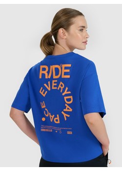 Damski t-shirt z nadrukiem oversize 4F 4FWSS25TTSHF1993 - niebieski ze sklepu Sportstylestory.com w kategorii Bluzki damskie - zdjęcie 186230010