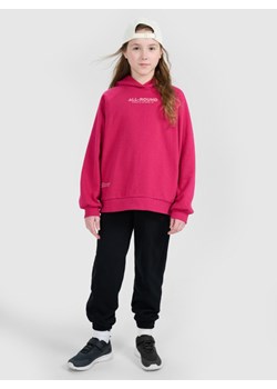 Dziewczęce spodnie dresowe 4F 4FJWAW25TTROF1242 - czarne ze sklepu Sportstylestory.com w kategorii Spodnie dziewczęce - zdjęcie 186230171