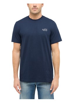 Męski T-Shirt Mustang Style Austin Dark Sapphire 1016280 4136 ze sklepu YouNeedit.pl w kategorii T-shirty męskie - zdjęcie 186244541