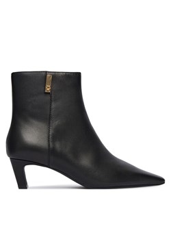 Botki Tommy Hilfiger Th Square Toe Kitten Bootie FW0FW08768 Czarny ze sklepu eobuwie.pl w kategorii Botki - zdjęcie 186245052