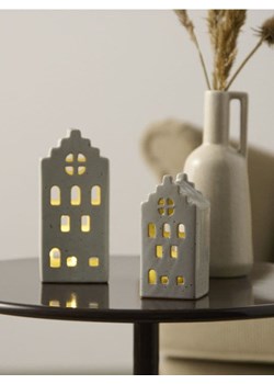 Sinsay - Ceramiczna lampka LED w kształcie kamieniczki - biały ze sklepu Sinsay w kategorii Kolczyki - zdjęcie 186261873
