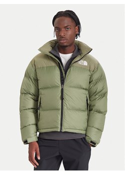 The North Face Kurtka puchowa 1996 Retro Nuptse NF0A3C8D Zielony Loose Fit ze sklepu MODIVO w kategorii Kurtki męskie - zdjęcie 186267543