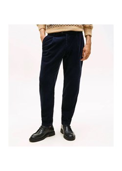 Tommy Hilfiger Sztruksowe spodnie HARLEM | Relaxed fit ze sklepu Gomez Fashion Store w kategorii Spodnie męskie - zdjęcie 186272191