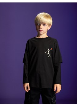 Reserved - Longsleeve z nadrukiem świecącym w ciemności - czarny ze sklepu Reserved w kategorii T-shirty chłopięce - zdjęcie 186281944