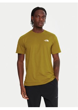 The North Face T-Shirt Simple Dome NF0A87NG Żółty Regular Fit ze sklepu MODIVO w kategorii T-shirty męskie - zdjęcie 186283760