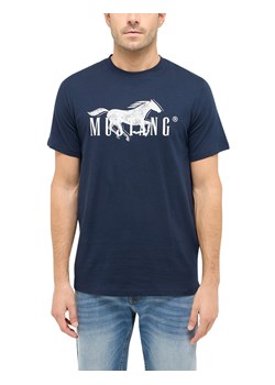 Męski T-Shirt Mustang Style Austin Dark Sapphire 1016279 4136 ze sklepu YouNeedit.pl w kategorii T-shirty męskie - zdjęcie 186293313