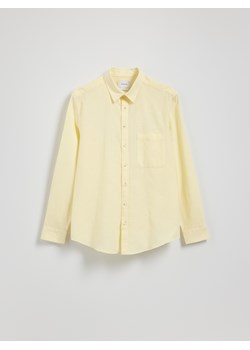 Reserved - Koszula regular z dodatkiem lnu - jasnożółty - id: 8458H-10X - marki Reserved - 186299882 Reserved - Koszula regular z dodatkiem lnu - jasnożółty ze sklepu Reserved w kategorii Koszule męskie - zdjęcie 186299882