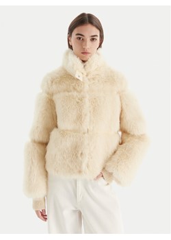 Patrizia Pepe Futro 2O0174 E077 W405 Écru Regular Fit ze sklepu MODIVO w kategorii Futra damskie - zdjęcie 186304374