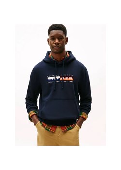 Tommy Hilfiger Bluza BLOCK GRAPHIC | Regular Fit - id: TH255M000224F23 - marki Tommy Hilfiger - 186306261 Tommy Hilfiger Bluza BLOCK GRAPHIC | Regular Fit ze sklepu Gomez Fashion Store w kategorii Bluzy męskie - zdjęcie 186306261