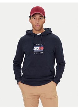Tommy Hilfiger Bluza Linear Flag MW0MW41332 Granatowy Regular Fit ze sklepu MODIVO w kategorii Bluzy męskie - zdjęcie 186323120