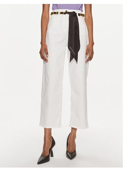 Elisabetta Franchi Jeansy PJ-42D-41E2-003693 Biały Relaxed Fit ze sklepu MODIVO w kategorii Jeansy damskie - zdjęcie 186323534