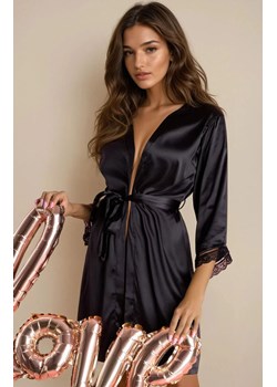 Satynowy szlafrok damski czarny i stringi Ariladyen Black LC 90568, Kolor czarny, Rozmiar S/M, LivCo Corsetti Fashion ze sklepu Intymna w kategorii Szlafroki damskie - zdjęcie 186327282