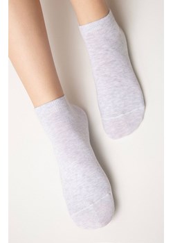 Krótkie bawełniane skarpetki damskie sportowe jasnoszare 3DSOCKS, Kolor jasnoszary, Rozmiar 36-38, Conte - id: 218355 - marki Conte - 186327342 Krótkie bawełniane skarpetki damskie sportowe jasnoszare 3DSOCKS, Kolor jasnoszary, Rozmiar 36-38, Conte ze sklepu Intymna w kategorii Skarpetki damskie - zdjęcie 186327342