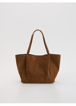 Reserved - Torebka shopper z imitacji zamszu - brązowy ze sklepu Reserved w kategorii Torebki damskie - zdjęcie 186333192