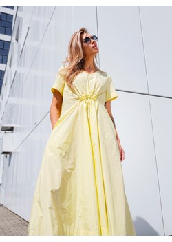 Żółta letnia sukienka maxi z marszczeniem w talii EyeForFashion ze sklepu Eye For Fashion w kategorii Sukienki - zdjęcie 186337001