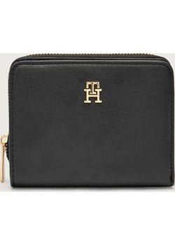 Tommy Hilfiger Portfel ICON ze sklepu Gomez Fashion Store w kategorii Portfele damskie - zdjęcie 186340504