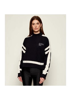 GUESS Półgolf KAMILA | Relaxed fit ze sklepu Gomez Fashion Store w kategorii Swetry damskie - zdjęcie 186340573
