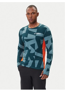 adidas Bielizna termoaktywna górna Multi Synthetic Base Layer JP2756 Zielony Regular Fit - id: 0000305165534 - marki adidas - 186345423 adidas Bielizna termoaktywna górna Multi Synthetic Base Layer JP2756 Zielony Regular Fit ze sklepu MODIVO w kategorii Bluzy męskie - zdjęcie 186345423