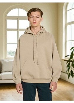 Sinsay - Bluza hoodie comfort fit - beżowy ze sklepu Sinsay w kategorii Bluzy męskie - zdjęcie 186350324