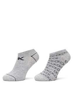 Stopki Calvin Klein 701218779 Szary ze sklepu eobuwie.pl w kategorii Skarpetki damskie - zdjęcie 186371684