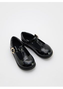 Reserved - Lakierowane loafersy - czarny ze sklepu Reserved w kategorii Półbuty dziecięce - zdjęcie 186387140
