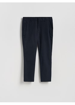 Reserved - Spodnie chino slim fit - granatowy ze sklepu Reserved w kategorii Spodnie męskie - zdjęcie 186402472