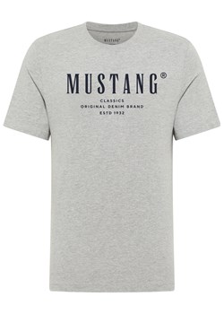 Męski T-Shirt Mustang Style Alex Mid Grey Mélange 1017330 4140 ze sklepu YouNeedit.pl w kategorii T-shirty męskie - zdjęcie 186408464