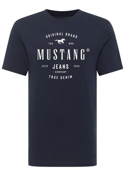 Męski T-Shirt Mustang Style Alex Dark Sapphire 1017331 4136 ze sklepu YouNeedit.pl w kategorii T-shirty męskie - zdjęcie 186408470
