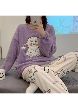 Dwuczęściowa piżama w urocze wzory - Fioletowy S/M - id: 8774763774281 - marki Intimica - 186416873 Dwuczęściowa piżama w urocze wzory - Fioletowy S/M ze sklepu Intimica.pl w kategorii Piżamy damskie - zdjęcie 186416873