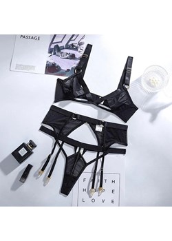 Komplet bielizny z wycięciami - Czarny S - id: 8900895670601 - marki Intimica - 186419213 Komplet bielizny z wycięciami - Czarny S ze sklepu Intimica.pl w kategorii Komplety bielizny damskiej - zdjęcie 186419213