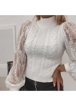 Sweter damski z golfem i koronkowymi bufkami - Biały M ze sklepu Intimica.pl w kategorii Swetry damskie - zdjęcie 186424874