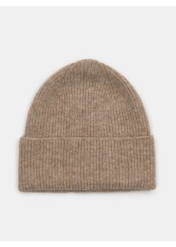 Sinsay - Prążkowana czapka beanie - beżowy ze sklepu Sinsay w kategorii Czapki zimowe damskie - zdjęcie 186438004