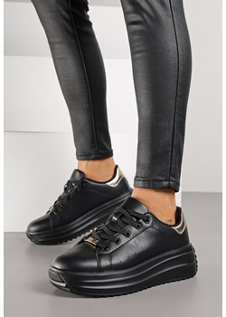 Czarne Sneakersy na Grubej Tłoczonej Podeszwie z Perforacją Anorriva ze sklepu born2be.pl w kategorii Buty sportowe damskie - zdjęcie 186440681