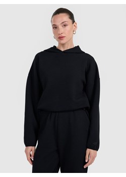 Damska bluza dresowa nierozpinana z kapturem 4F 4FWAW25TSWSF1847 - czarna ze sklepu Sportstylestory.com w kategorii Bluzy damskie - zdjęcie 186441151