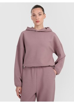 Damska bluza dresowa nierozpinana z kapturem 4F 4FWAW25TSWSF1847 - brązowa ze sklepu Sportstylestory.com w kategorii Bluzy damskie - zdjęcie 186441162