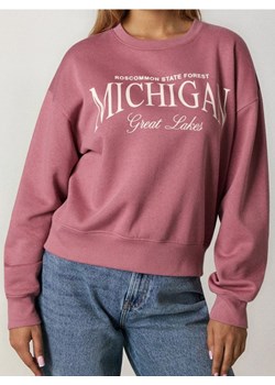 Sinsay - Bluza crewneck - różowy - id: 997FI-39X - marki Sinsay - 186447432 Sinsay - Bluza crewneck - różowy ze sklepu Sinsay w kategorii Bluzy damskie - zdjęcie 186447432