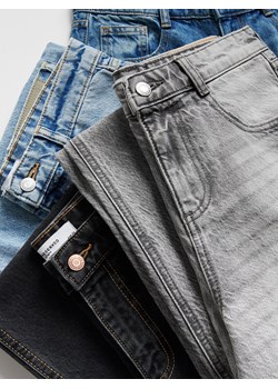 Reserved - Jeansy baggy fit - jasnoszary - id: 619GT-09J - marki Reserved - 186448444 Reserved - Jeansy baggy fit - jasnoszary ze sklepu Reserved w kategorii Jeansy damskie - zdjęcie 186448444