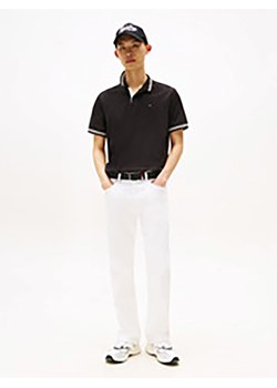 TOMMY JEANS Koszulka polo w kolorze czarnym ze sklepu Limango Polska w kategorii T-shirty męskie - zdjęcie 186450350