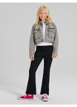 Sinsay - Jeansy rozszerzane high waist z rozcięciami - czarny - id: 884ET-99J - marki Sinsay - 186464231 Sinsay - Jeansy rozszerzane high waist z rozcięciami - czarny ze sklepu Sinsay w kategorii Spodnie dziewczęce - zdjęcie 186464231