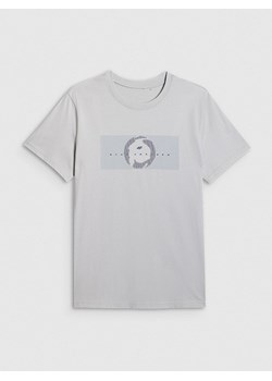 4F Koszulka w kolorze jasnoszarym ze sklepu Limango Polska w kategorii T-shirty męskie - zdjęcie 186478122