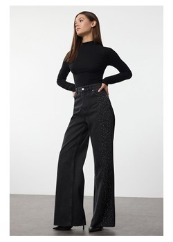 trendyol Dżinsy - Comfort fit - w kolorze czarnym ze sklepu Limango Polska w kategorii Jeansy damskie - zdjęcie 186484050