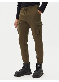 Aeronautica Militare Spodnie dresowe 252PF1010UF00662 Zielony Regular Fit ze sklepu MODIVO w kategorii Spodnie męskie - zdjęcie 186484233