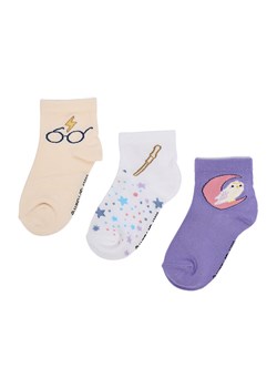 Skarpetki Harry Potter CEO-ACCCS-AW25-301WBHP(3-PACK) ze sklepu ccc.eu w kategorii Skarpetki dziecięce - zdjęcie 186486711