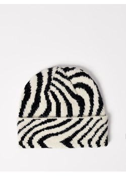 Mohito - Czapka beanie we wzory - wielobarwny ze sklepu Mohito w kategorii Czapki zimowe damskie - zdjęcie 186486980
