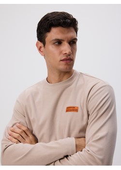 Reserved - Longsleeve regular - beżowy - id: 492EX-08X - marki Reserved - 186489353 Reserved - Longsleeve regular - beżowy ze sklepu Reserved w kategorii T-shirty męskie - zdjęcie 186489353