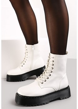 Białe Botki Workery na Platformie ze Sznurowaniem Ixuelli ze sklepu born2be.pl w kategorii Workery damskie - zdjęcie 186489703