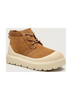 UGG Śniegowce M NEUMEL WEATHER HYBRID | zamsz ze sklepu Gomez Fashion Store w kategorii Buty zimowe męskie - zdjęcie 186490110